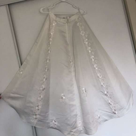 Dress - Picture 3 of 8